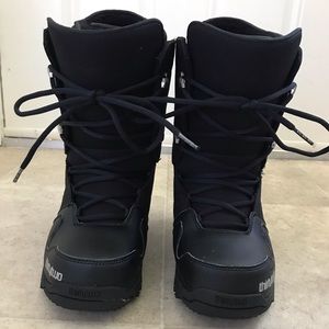 Women’s snowboard boots